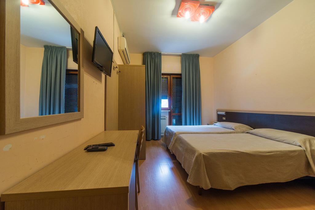 Hotel Del Camerlengo Fara San Martino Quarto foto
