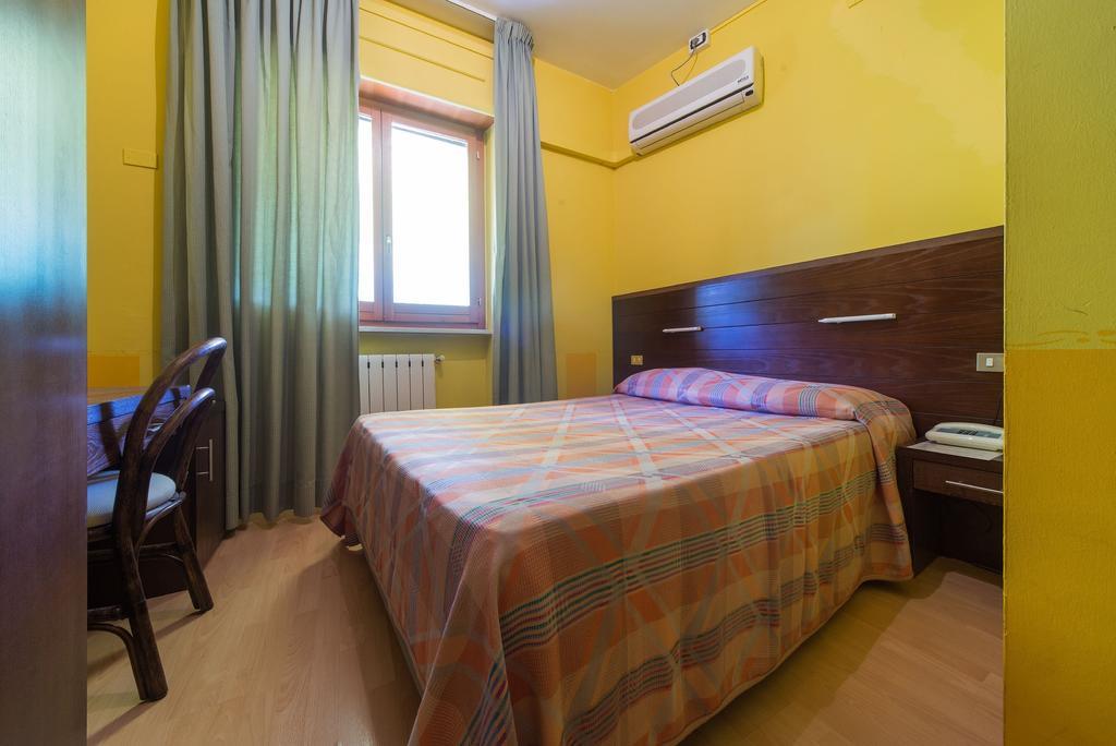 Hotel Del Camerlengo Fara San Martino Quarto foto