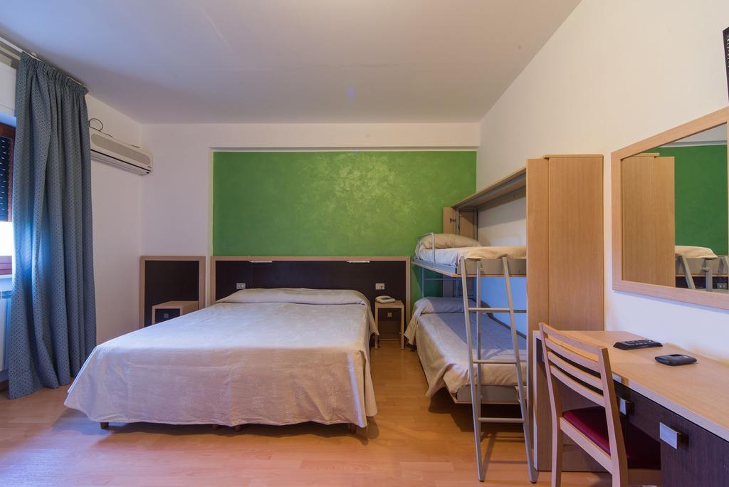 Hotel Del Camerlengo Fara San Martino Quarto foto